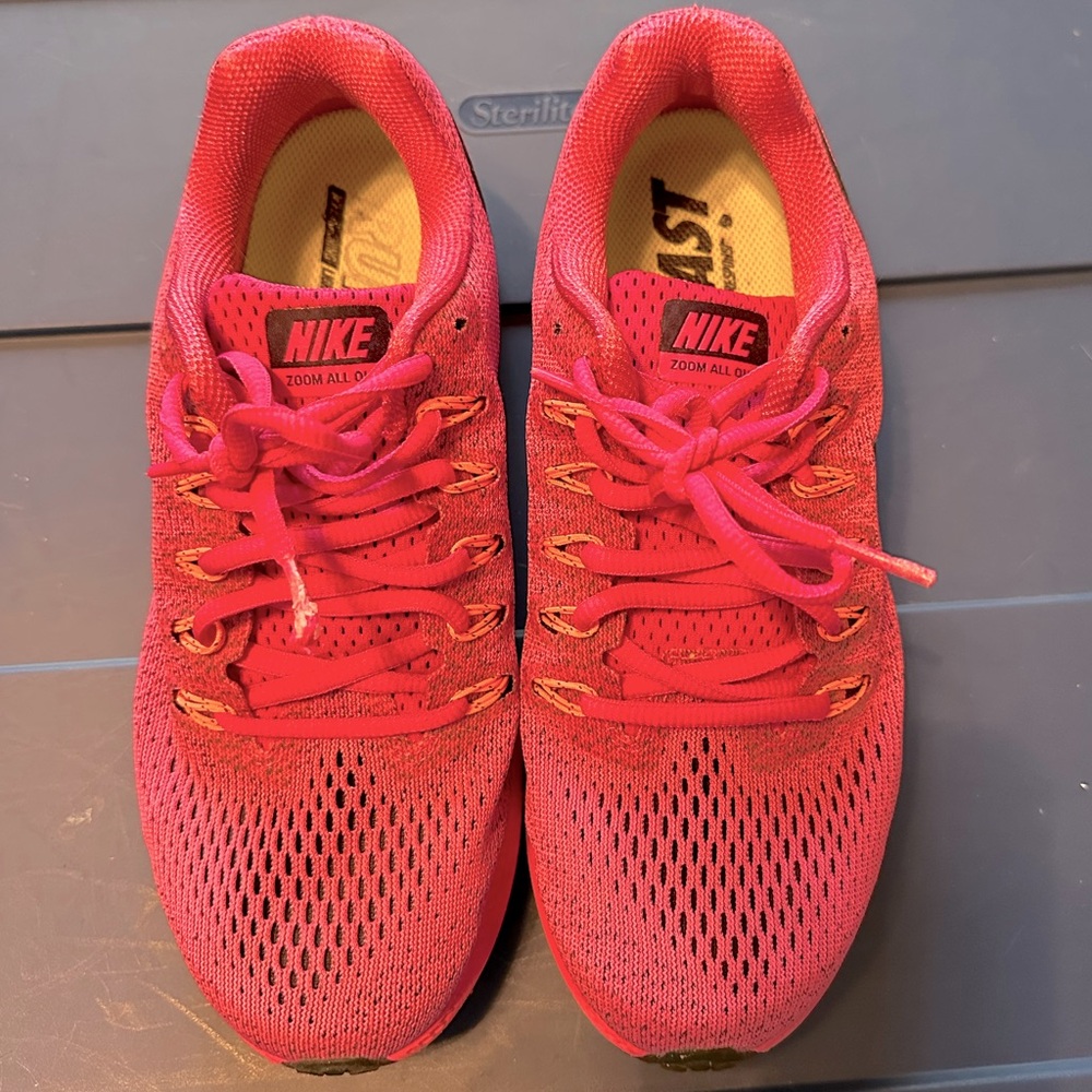 Nike air max. Women’s size 8